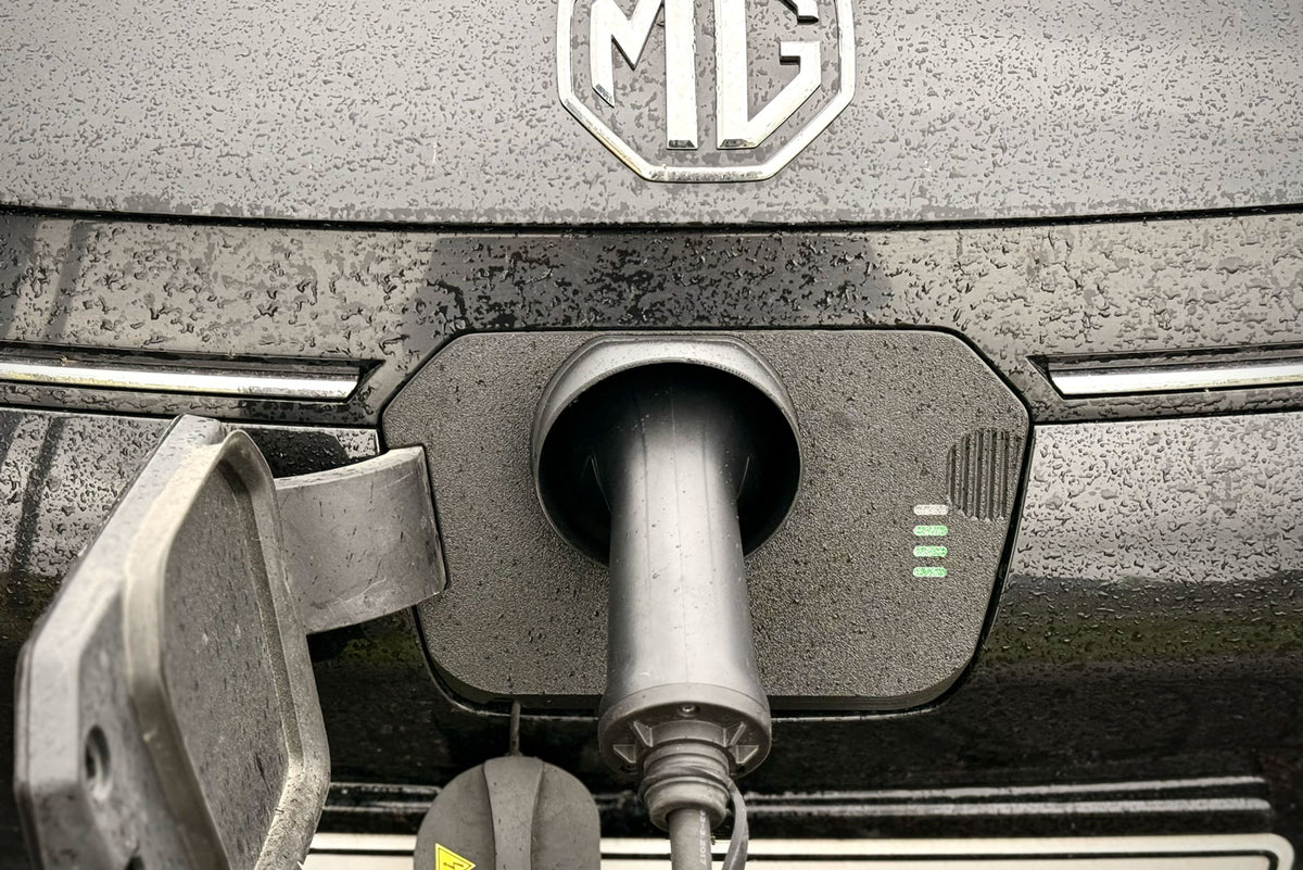 Snødeksel på MG5 sett fra siden