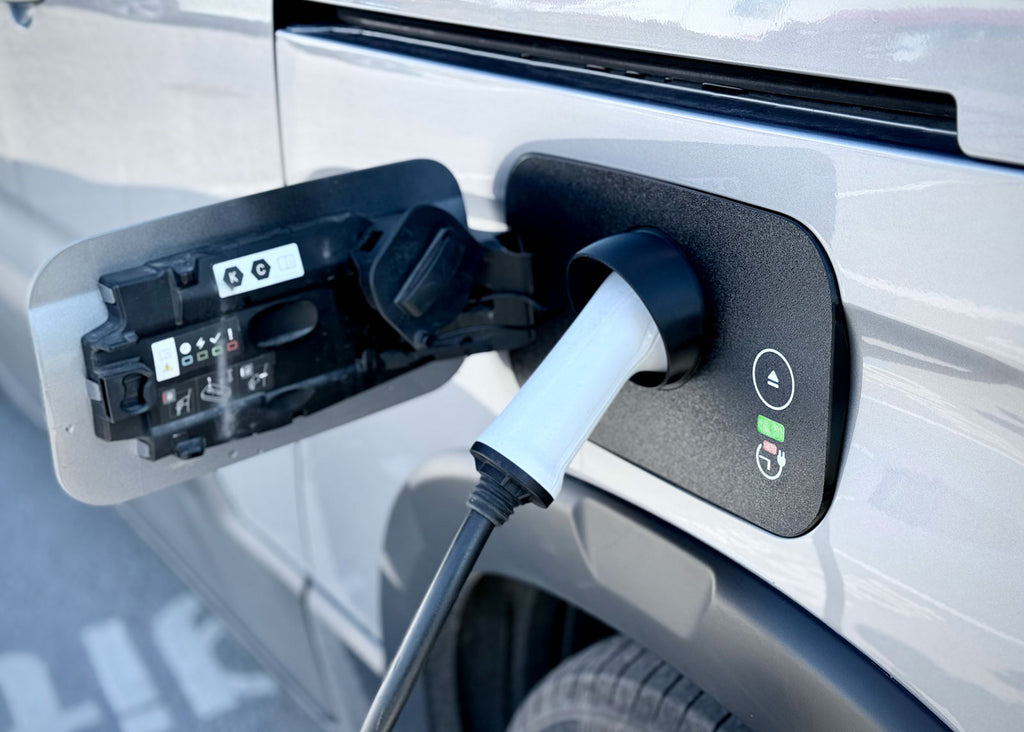 Snødeksel på Peugeot e-Rifter sett fra siden